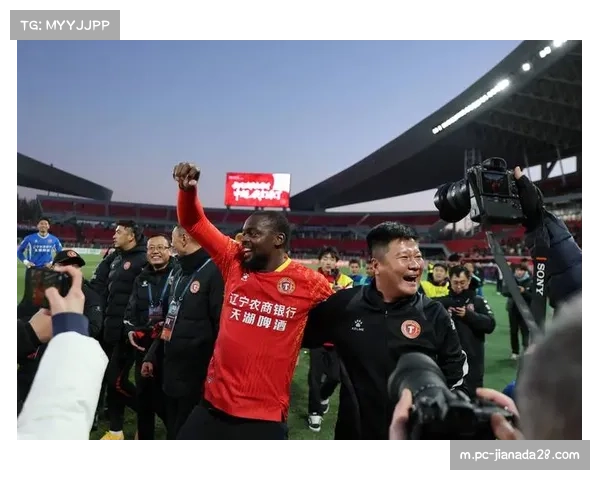 十载磨砺终登巅，辽宁铁人圆梦冲超再燃辽沈足球荣光